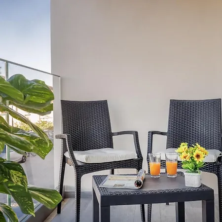 Siena Living Apartment Exterior photo