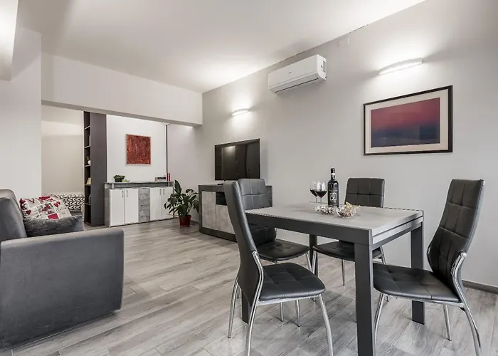 Siena Living Apartment